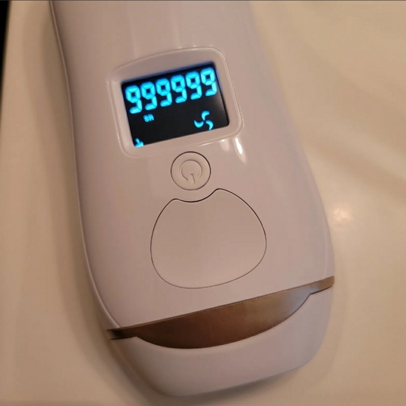 Artolf IP l for Women and Men, At-Home Hair Removal Device - Picture 6 of 9